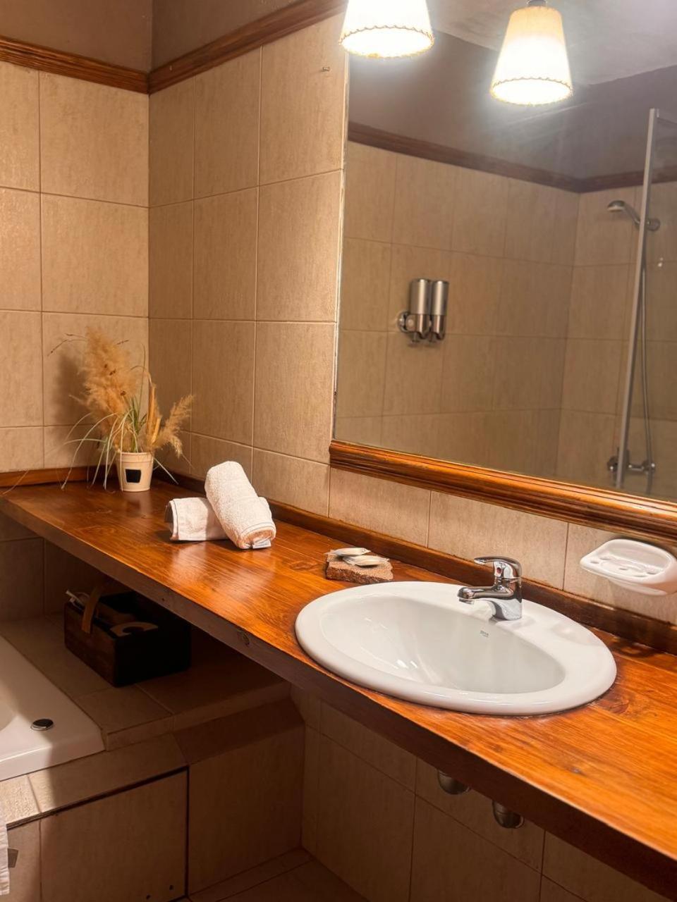 סן קרלוס דה ברילוצ'ה Arelauquen Bungalows & Suites מראה חיצוני תמונה